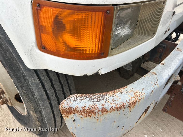 image for item ET3331 1994 International 4700 dump truck