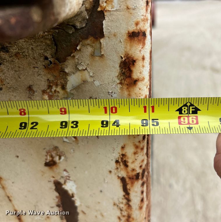 image for item ET3331 1994 International 4700 dump truck