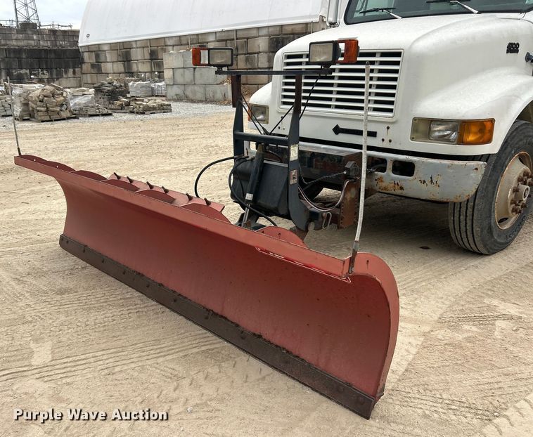 image for item ET3331 1994 International 4700 dump truck