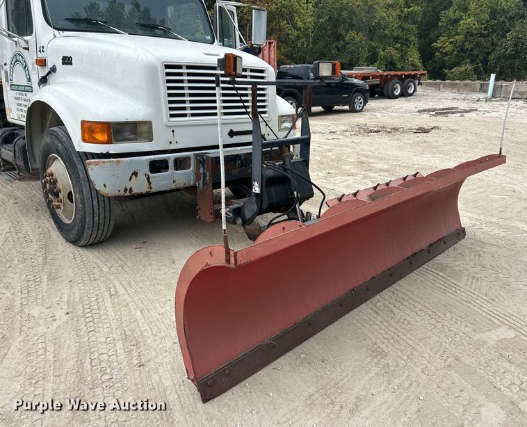 image for item ET3331 1994 International 4700 dump truck