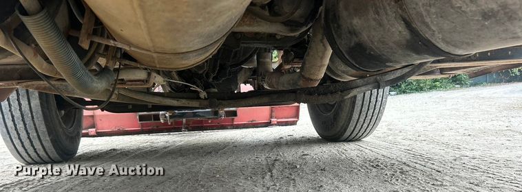 image for item ET3331 1994 International 4700 dump truck