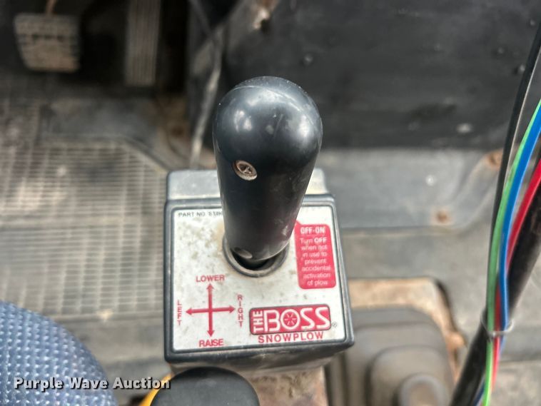 image for item ET3331 1994 International 4700 dump truck