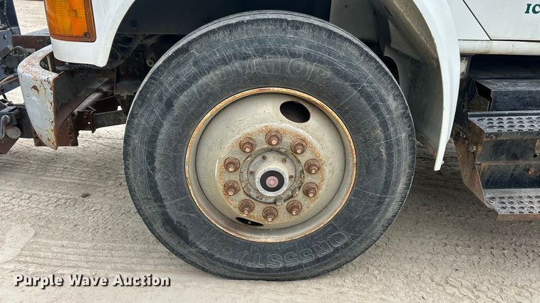 image for item ET3331 1994 International 4700 dump truck