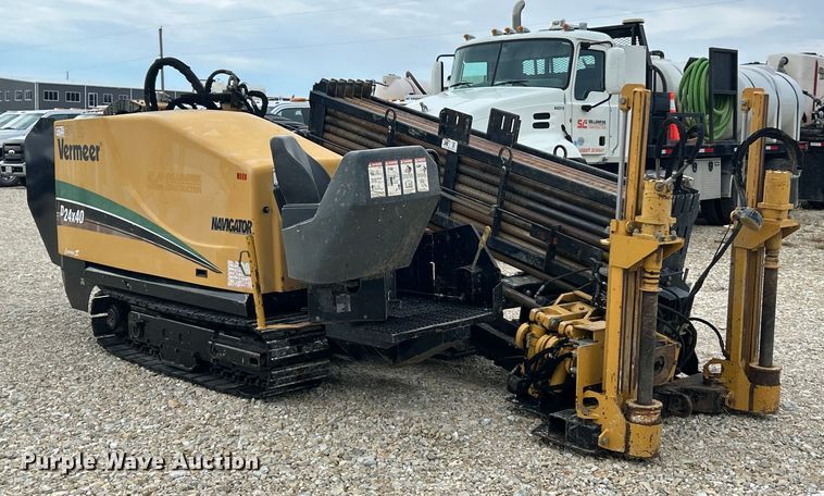 image for item ET3335 2013 Vermeer Navigator D24x40 Series II directional boring unit