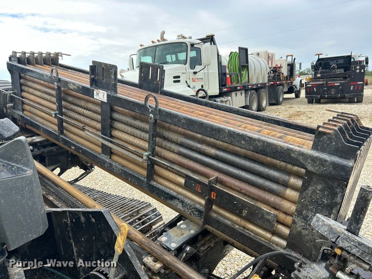 image for item ET3335 2013 Vermeer Navigator D24x40 Series II directional boring unit