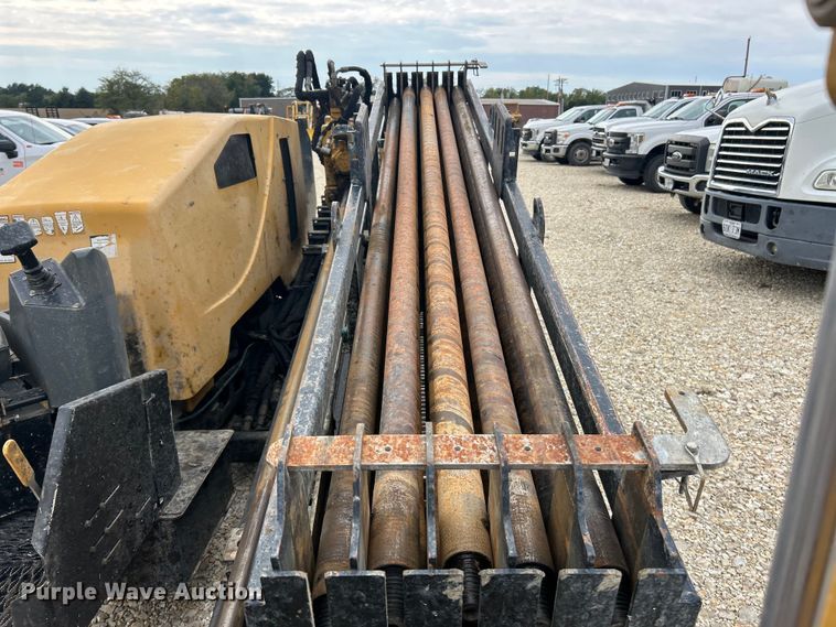 image for item ET3335 2013 Vermeer Navigator D24x40 Series II directional boring unit