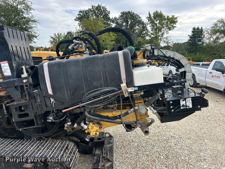 image for item ET3335 2013 Vermeer Navigator D24x40 Series II directional boring unit