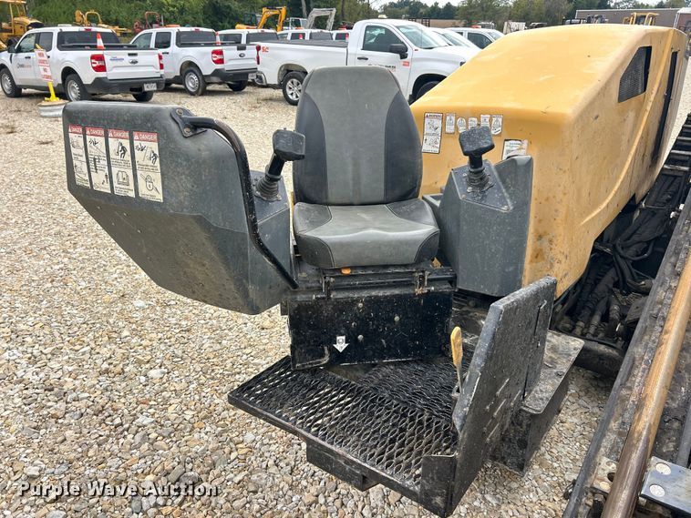 image for item ET3335 2013 Vermeer Navigator D24x40 Series II directional boring unit