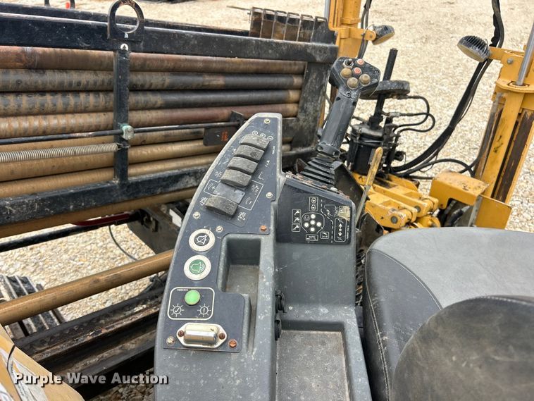 image for item ET3335 2013 Vermeer Navigator D24x40 Series II directional boring unit