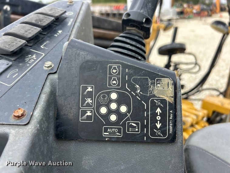 image for item ET3335 2013 Vermeer Navigator D24x40 Series II directional boring unit