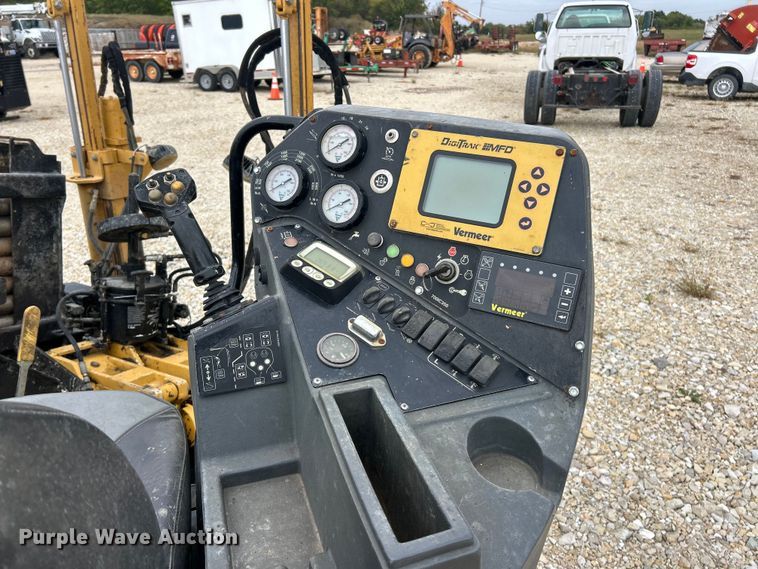image for item ET3335 2013 Vermeer Navigator D24x40 Series II directional boring unit
