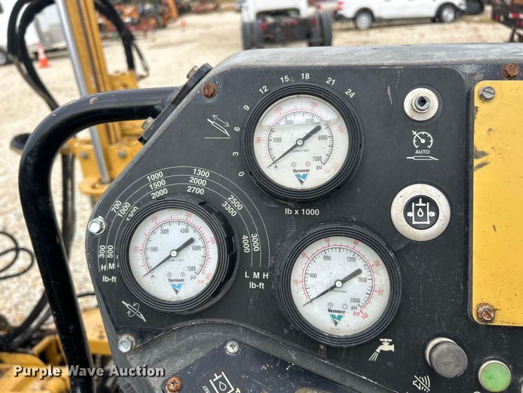 image for item ET3335 2013 Vermeer Navigator D24x40 Series II directional boring unit