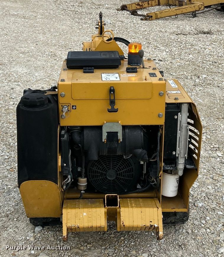 image for item ET3337 2017 Vermeer SPX25 vibratory cable plow