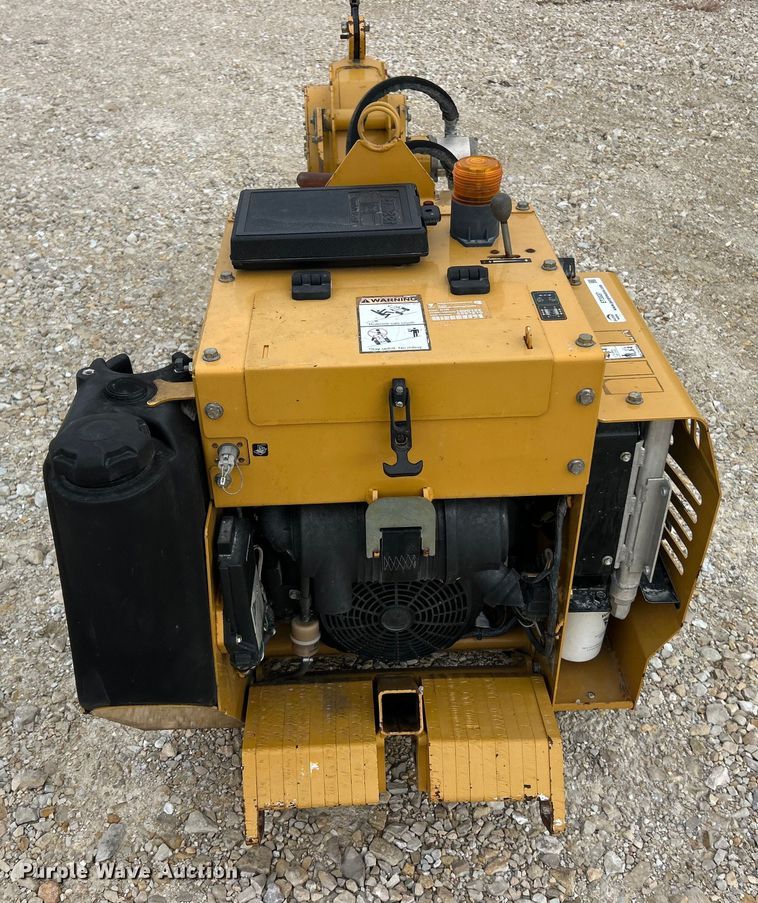 image for item ET3337 2017 Vermeer SPX25 vibratory cable plow