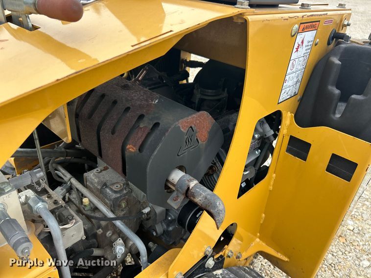 image for item ET3337 2017 Vermeer SPX25 vibratory cable plow