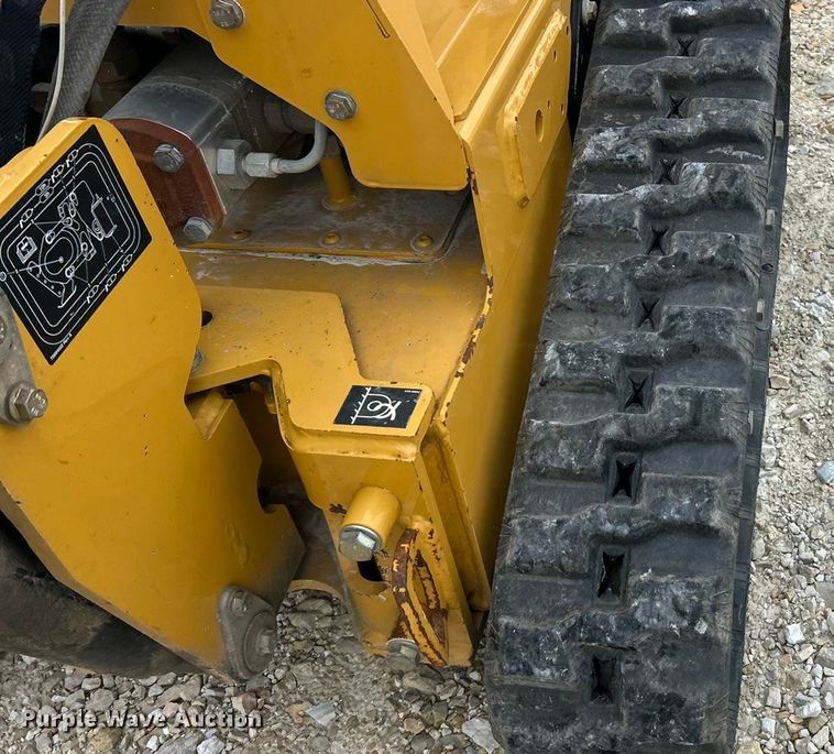 image for item ET3337 2017 Vermeer SPX25 vibratory cable plow