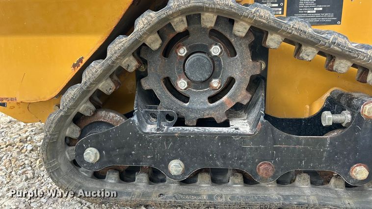 image for item ET3337 2017 Vermeer SPX25 vibratory cable plow