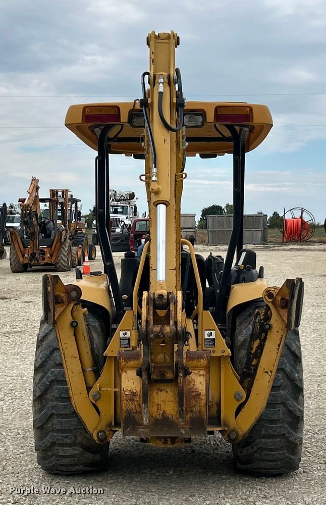 image for item ET3338 2004 John Deere 110 backhoe