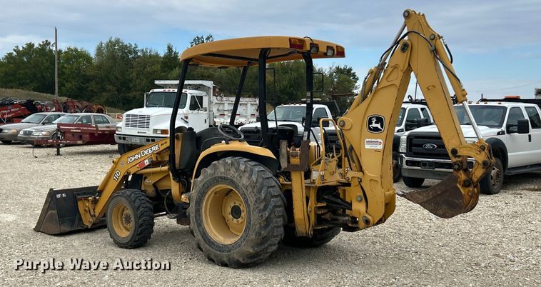 image for item ET3338 2004 John Deere 110 backhoe