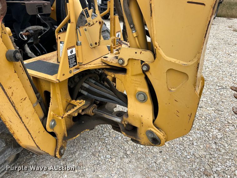 image for item ET3338 2004 John Deere 110 backhoe