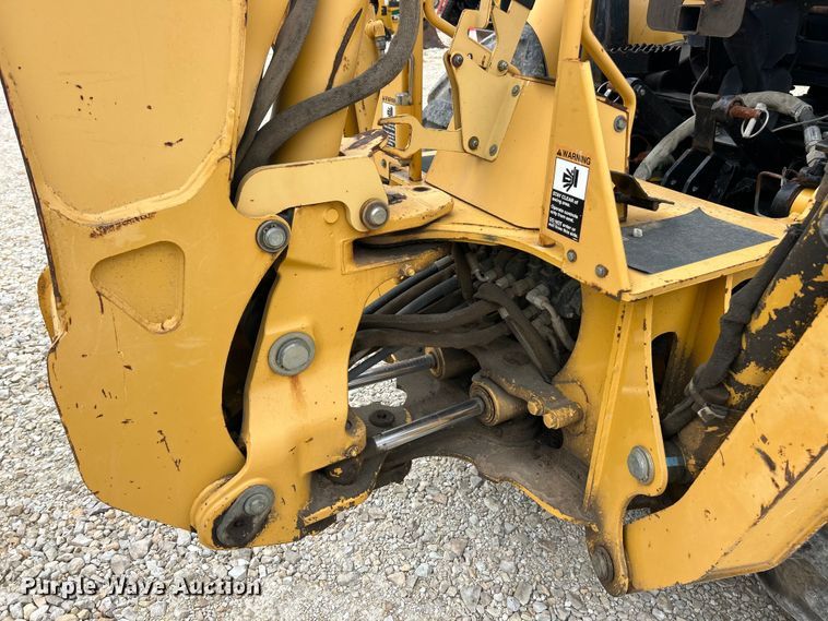 image for item ET3338 2004 John Deere 110 backhoe