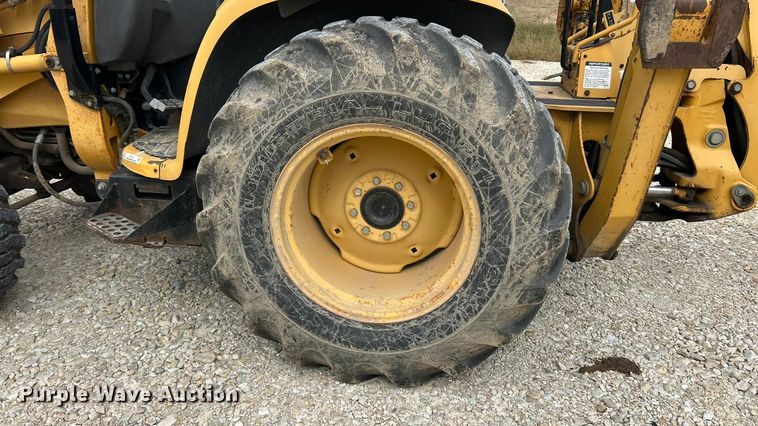 image for item ET3338 2004 John Deere 110 backhoe