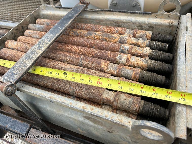 image for item ET3339 2000 Ford F450 Super Duty flatbed truck