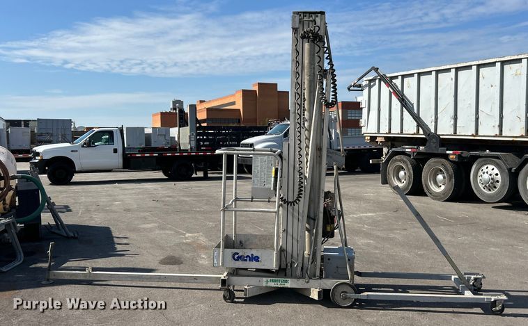image for item ET3351 Genie PLC-36 vertical lift