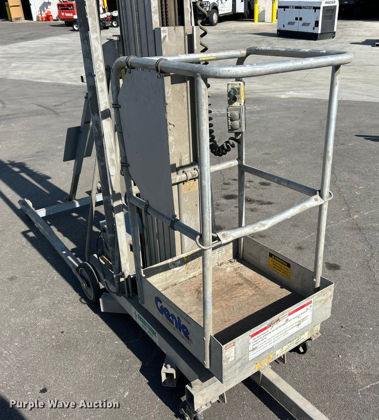 image for item ET3351 Genie PLC-36 vertical lift