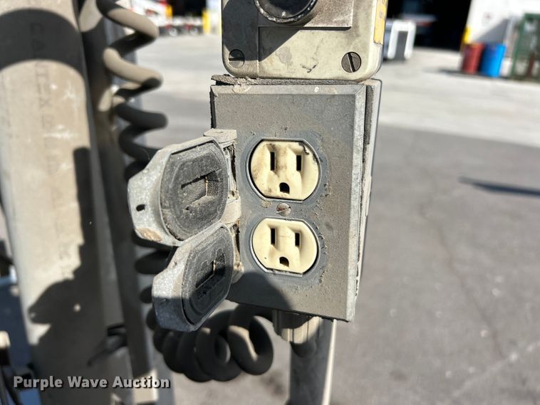 image for item ET3351 Genie PLC-36 vertical lift