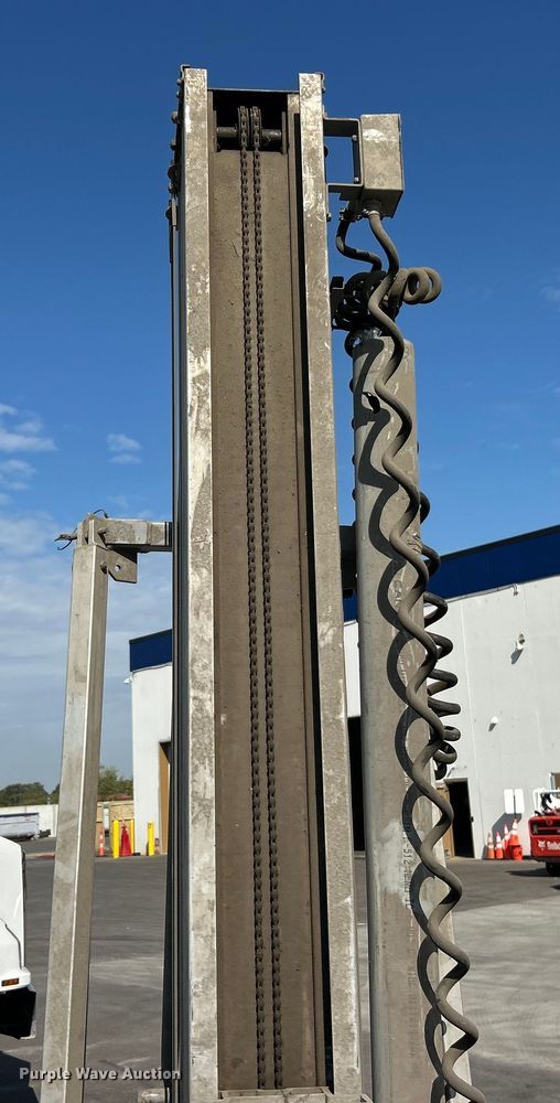 image for item ET3351 Genie PLC-36 vertical lift