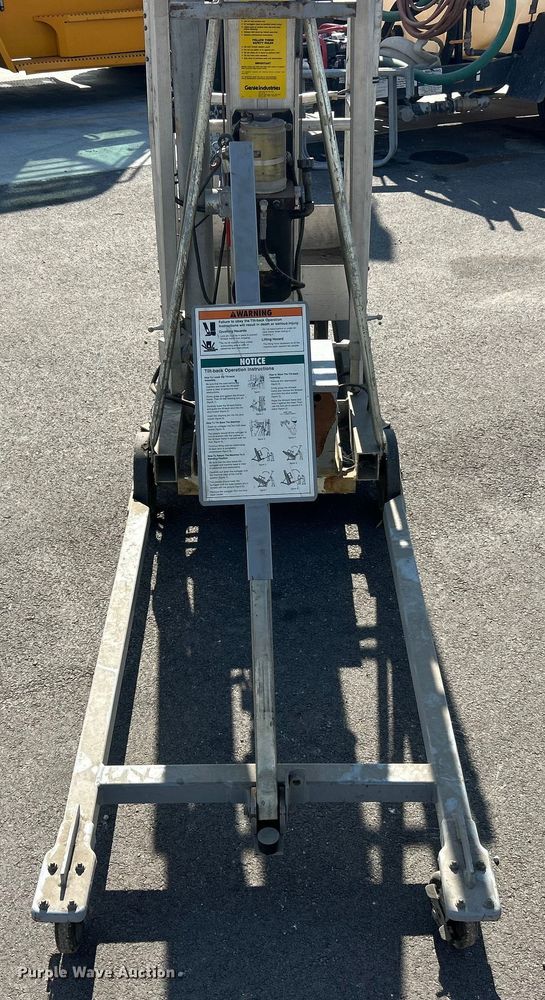 image for item ET3351 Genie PLC-36 vertical lift