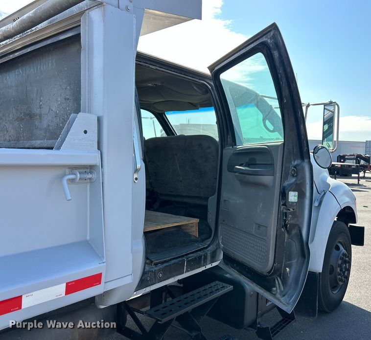 image for item ET3353 2000 Ford F750 dump truck