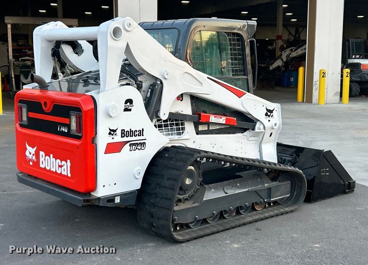 MINI CARGADOR SOBRE ORUGAS 2019 BOBCAT T740