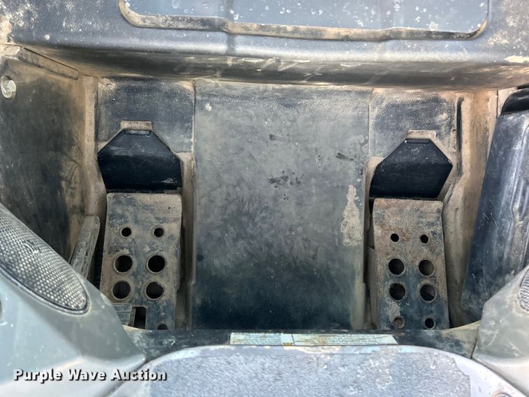 image for item ET3354 2019 Bobcat T740 tracked skid steer loader