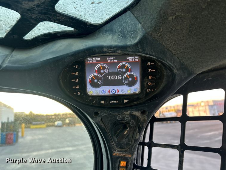 image for item ET3354 2019 Bobcat T740 tracked skid steer loader