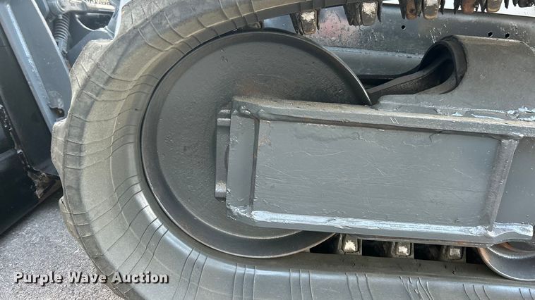 image for item ET3354 2019 Bobcat T740 tracked skid steer loader