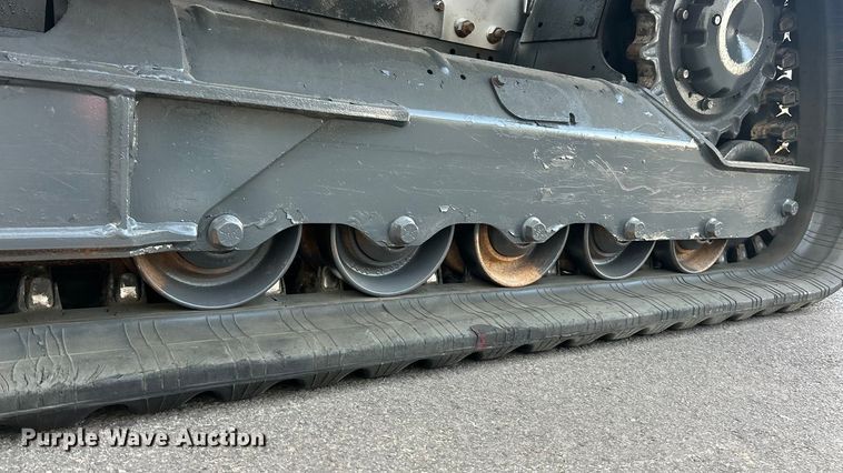 image for item ET3354 2019 Bobcat T740 tracked skid steer loader