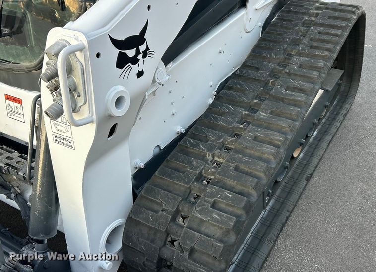image for item ET3354 2019 Bobcat T740 tracked skid steer loader