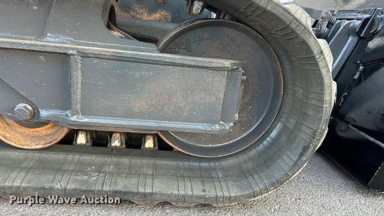 image for item ET3354 2019 Bobcat T740 tracked skid steer loader