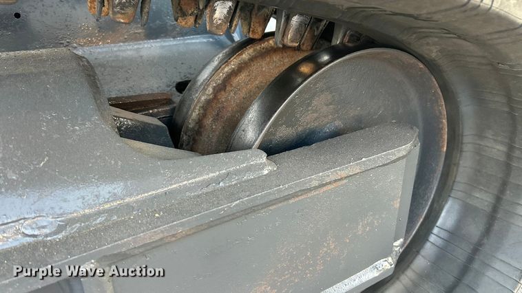 image for item ET3354 2019 Bobcat T740 tracked skid steer loader