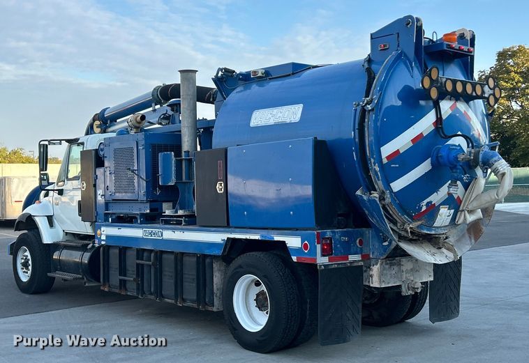 image for item ET3355 2004 International 7400 sewer jetter truck
