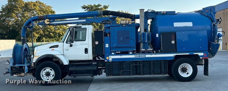 image for item ET3355 2004 International 7400 sewer jetter truck