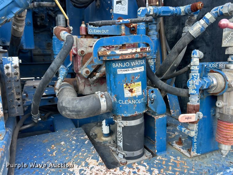 image for item ET3355 2004 International 7400 sewer jetter truck