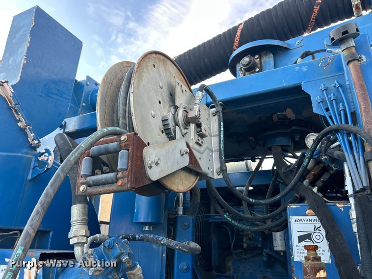 image for item ET3355 2004 International 7400 sewer jetter truck