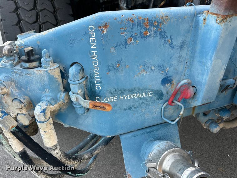 image for item ET3355 2004 International 7400 sewer jetter truck