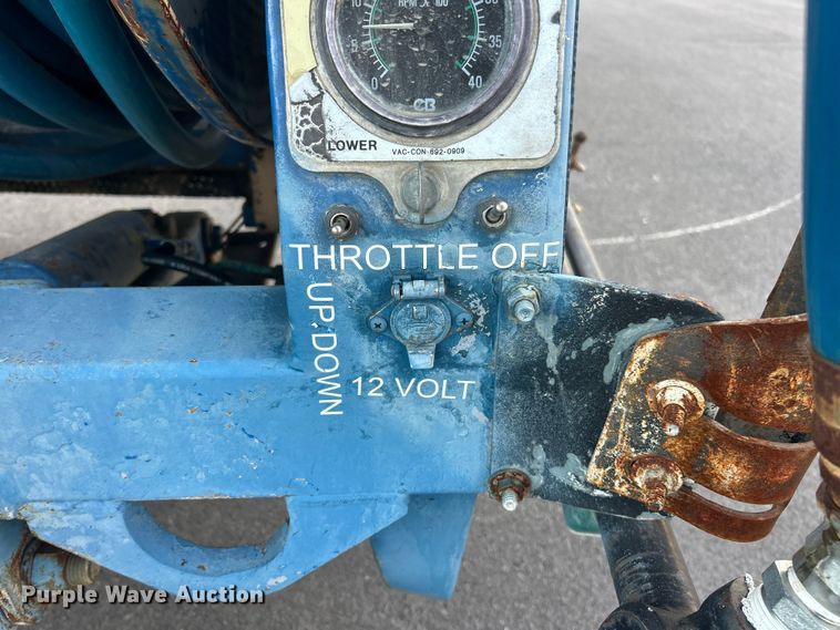 image for item ET3355 2004 International 7400 sewer jetter truck