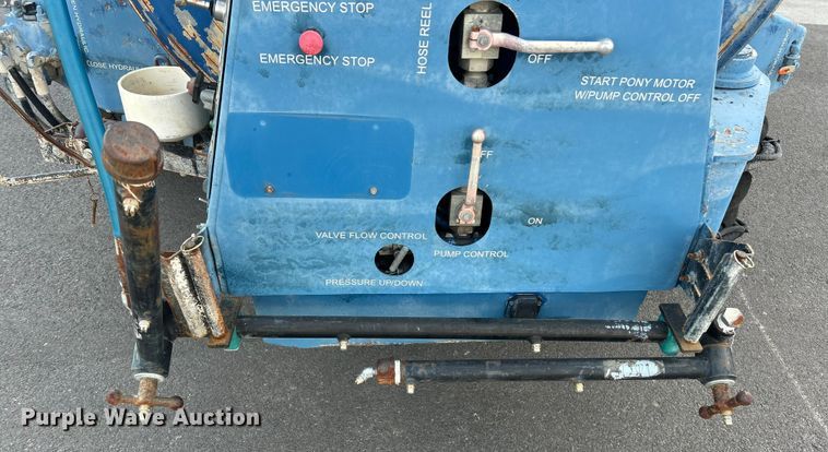 image for item ET3355 2004 International 7400 sewer jetter truck
