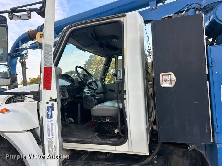 image for item ET3355 2004 International 7400 sewer jetter truck