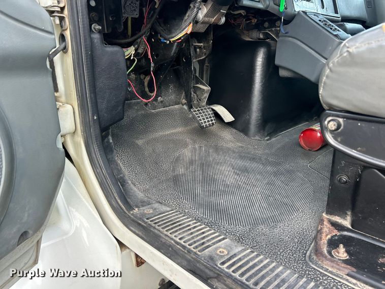 image for item ET3355 2004 International 7400 sewer jetter truck